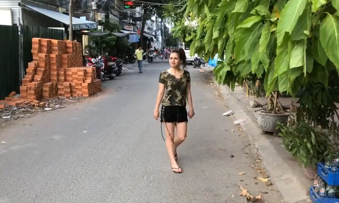 Em gái Tây sang Việt Nam đóng phim sex